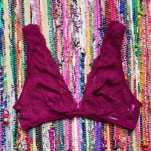 🌻 Calvin Klein Magenta Lace Bralette
